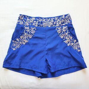 Takara Blue Floral Embroidered Shorts Size S